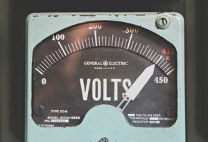 Volts gauge